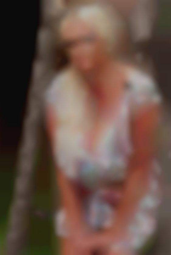 Sophisticated swingers women showing pussy.